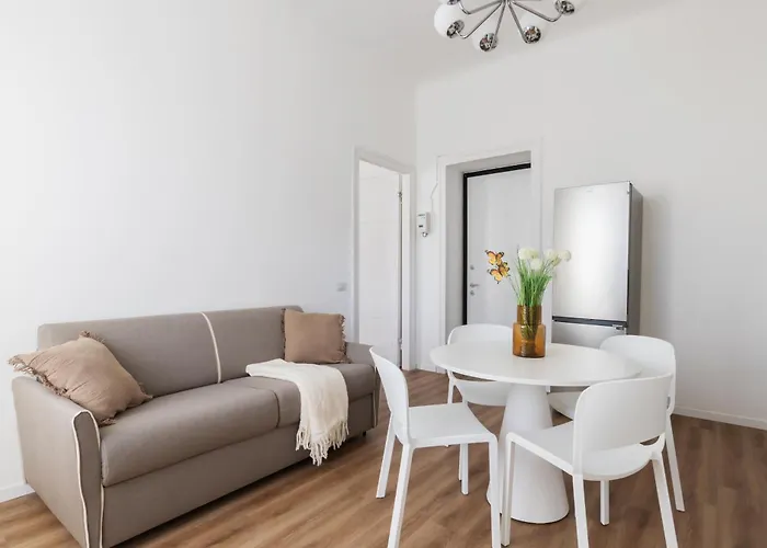 Moon Apartament *