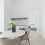 Moon Milão
